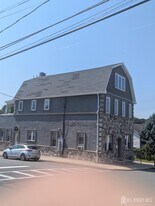 300 Cedar St in South Amboy, NJ - Building Photo