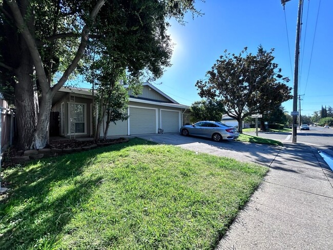 property at 1000-1002 Bell St