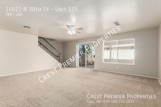 16021 N 30th St-Unit -Unit 115 in Phoenix, AZ - Foto de edificio - Building Photo
