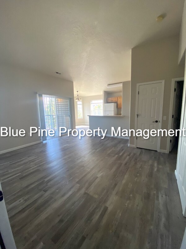 118 Clubhouse Cir in Idaho Falls, ID - Foto de edificio - Building Photo