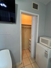 275 W 16th St in Hialeah, FL - Building Photo - Building Photo