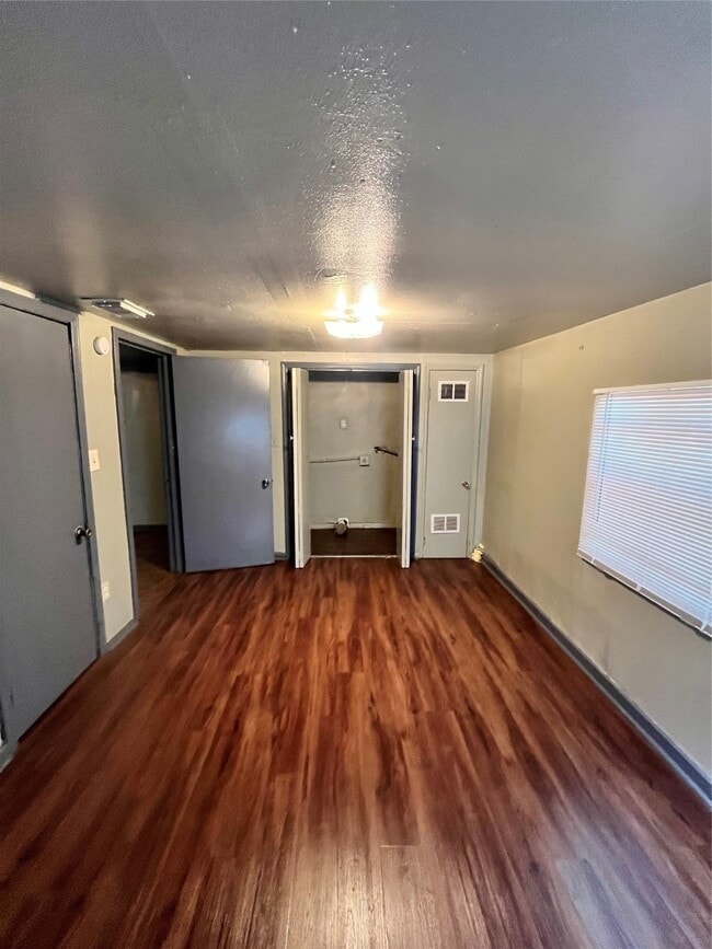 4609 Dabney St in Houston, TX - Building Photo - Building Photo