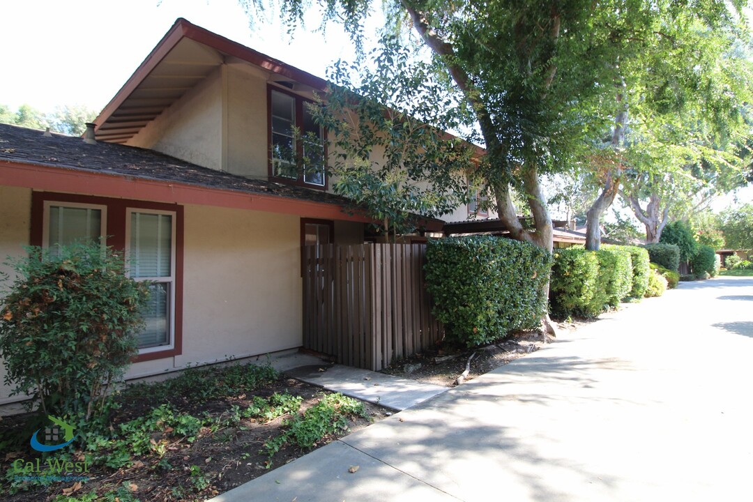 210 Red Oak Dr in Sunnyvale, CA - Building Photo