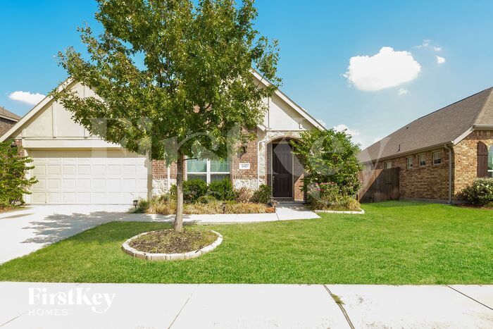 1413 Heather Ln in Little Elm, TX - Building Photo