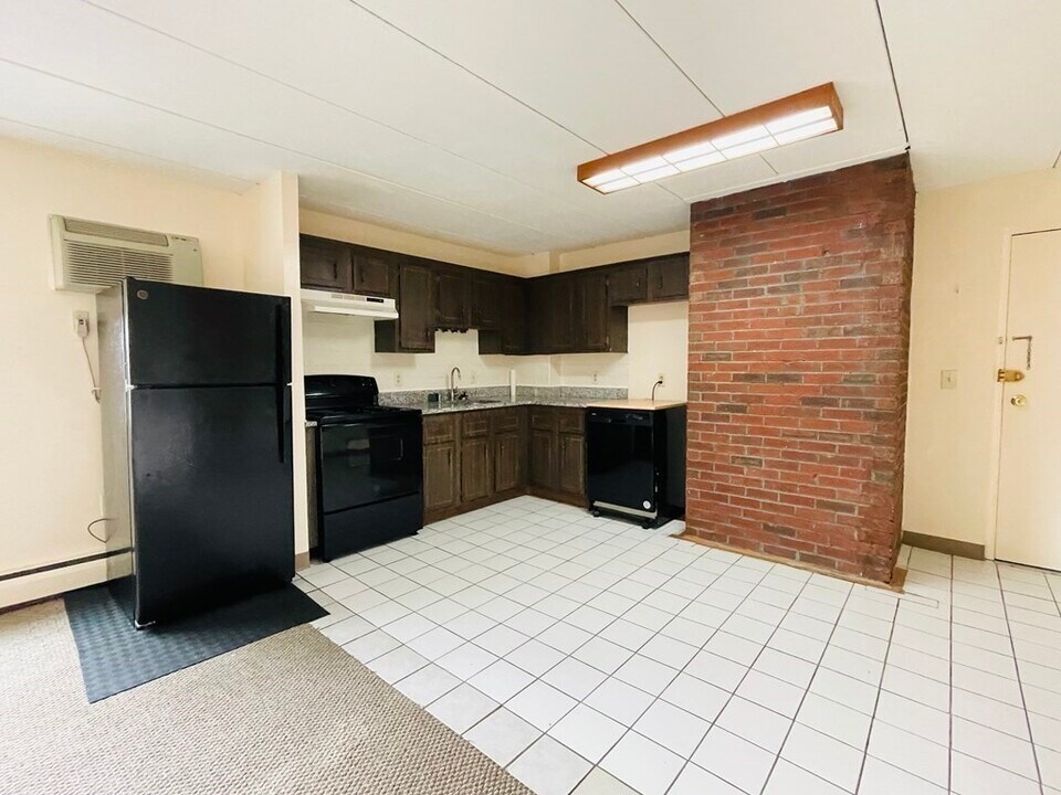 25 Homer Ave in Cambridge, MA - Building Photo