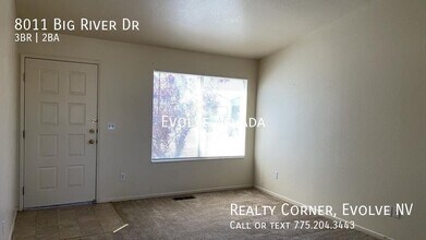 8011 Big River Dr in Reno, NV - Building Photo - Building Photo
