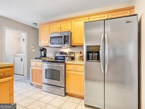 50 Hidden Brook Trail in Newnan, GA - Building Photo - Building Photo