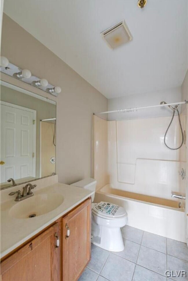 410 Canal Park in Easton, PA - Building Photo - Building Photo