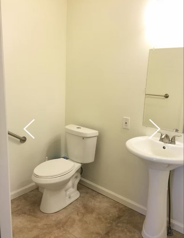 102 N Gilfillan St in Franklin, PA - Building Photo - Building Photo