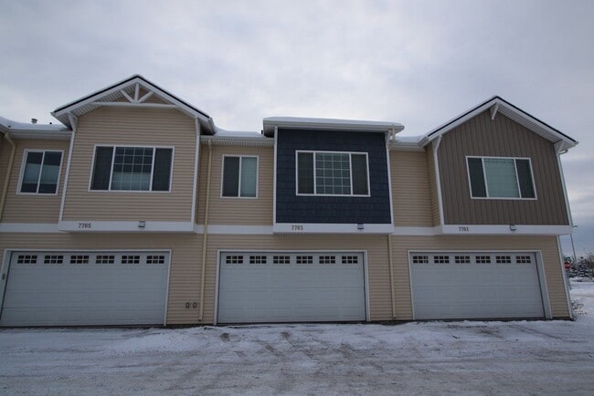 7763 Creekside Center Drive in Anchorage, AK - Building Photo - Building Photo