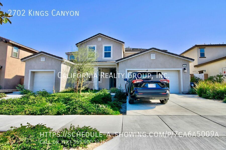 2702 Kings Cyn Dr in Jurupa Valley, CA - Building Photo