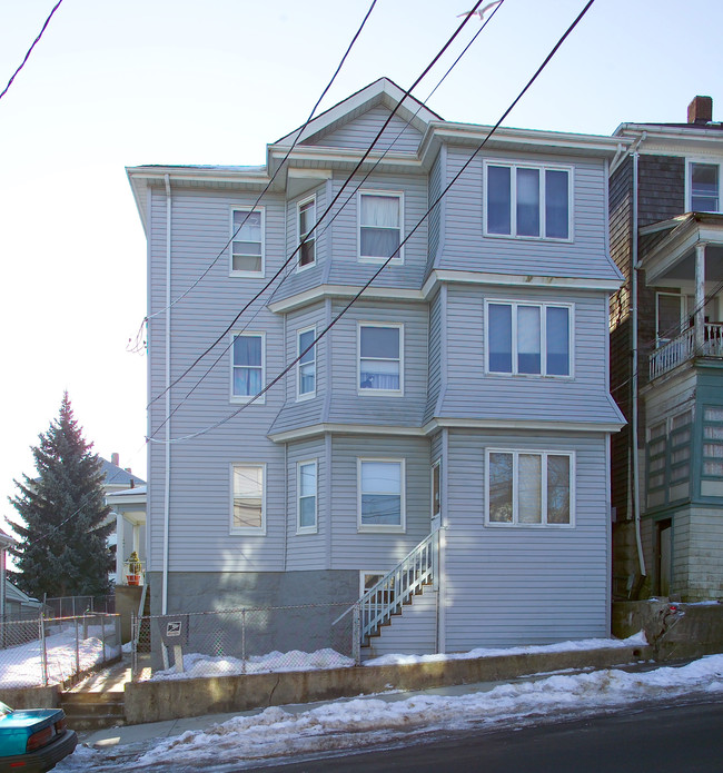 212-218 Lowell St in Fall River, MA - Foto de edificio - Building Photo