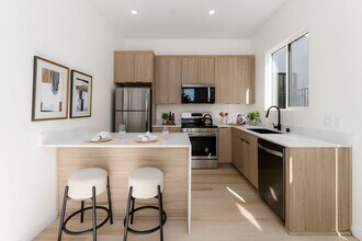 4607 Almayo Ave in San Diego, CA - Building Photo - Building Photo