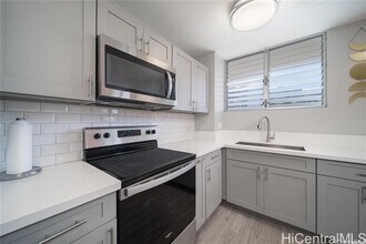 1401 Lusitana St in Honolulu, HI - Building Photo - Building Photo