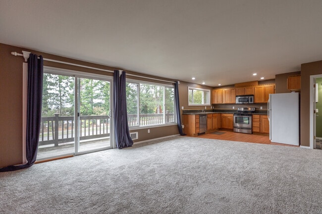 2102 NW Kelly Dr, Unit 18 in Vancouver, WA - Building Photo - Building Photo