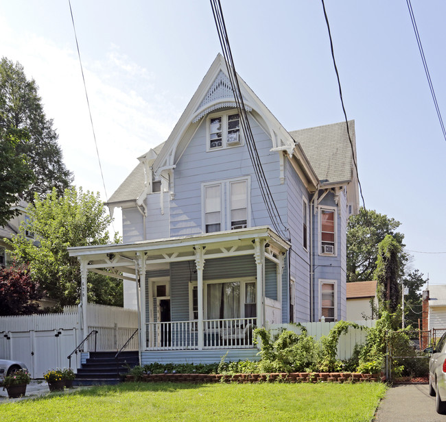 636-638 Wyoming Ave in Elizabeth, NJ - Foto de edificio - Building Photo