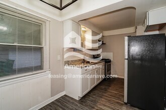 14718 Reddington Ave in Maple Heights, OH - Building Photo - Building Photo