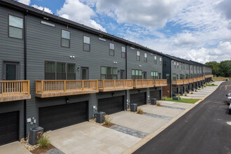 Northside Townhomes in Spartanburg, SC - Foto de edificio - Building Photo