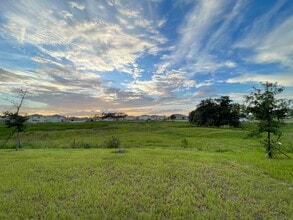 477 Noble Ave in Davenport, FL - Building Photo - Building Photo