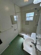 710 NE 16th St, Unit A in Fort Lauderdale, FL - Foto de edificio - Building Photo