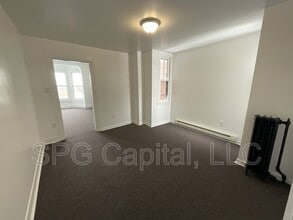 928 W Princess St in York, PA - Building Photo - Building Photo