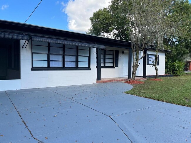 415 W Oak Dr in Lakeland, FL - Building Photo - Building Photo
