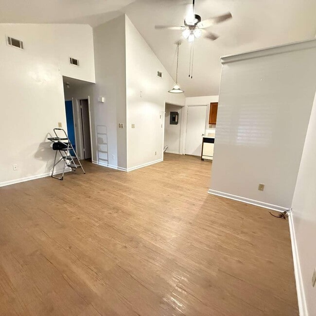 950 Donleen St in Fort Walton Beach, FL - Building Photo - Building Photo