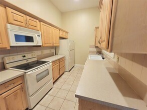 2315 Harborside Dr in Galveston, TX - Building Photo - Building Photo