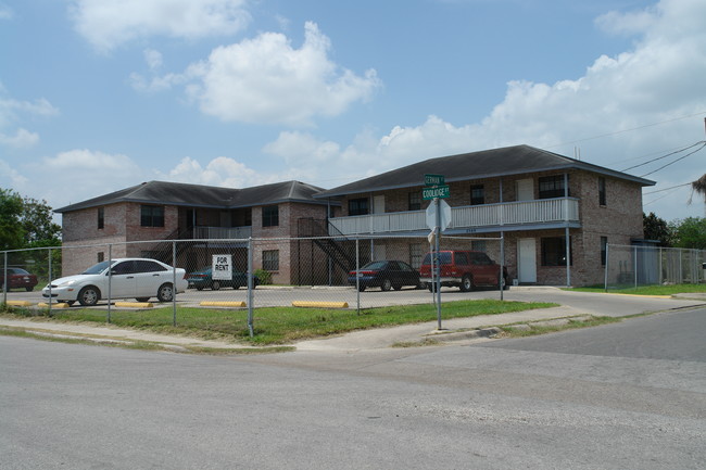 2369 Coolidge St in Brownsville, TX - Building Photo - Building Photo