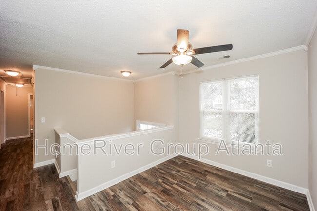 4050 Robin Cir in College Park, GA - Building Photo - Building Photo