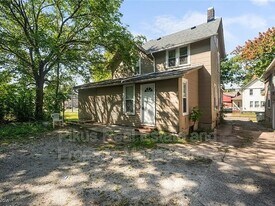 405 Kling St in Akron, OH - Building Photo