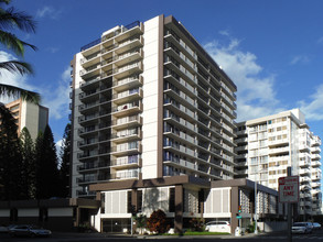 Kapiolani Towers in Honolulu, HI - Building Photo - Building Photo