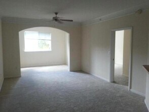 9901 Baywinds Blvd, Unit 3205 in West Palm Beach, FL - Building Photo - Building Photo
