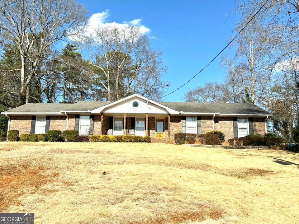 3235 Poplar Dr in Lawrenceville, GA - Building Photo