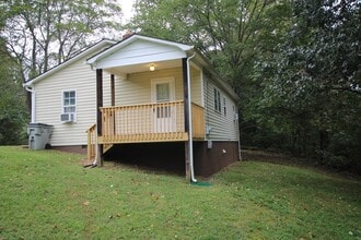 603 Jason Pl SW in Lenoir, NC - Building Photo - Building Photo
