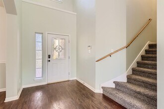 105 Meadowlark Ln in Kyle, TX - Building Photo - Building Photo