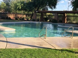 11880 W Kinderman Dr in Avondale, AZ - Building Photo