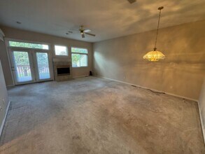 4403 Songglen Cir in Colorado Springs, CO - Foto de edificio - Building Photo