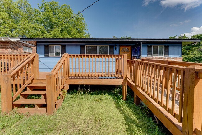 1010 N Hickory St in Chattanooga, TN - Building Photo - Building Photo