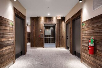 1257 N Ashland Ave in Chicago, IL - Building Photo - Building Photo