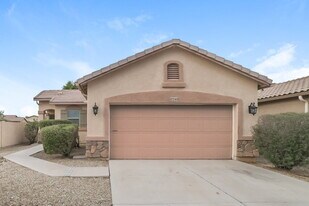 10240 W Chipman Rd in Tolleson, AZ - Building Photo