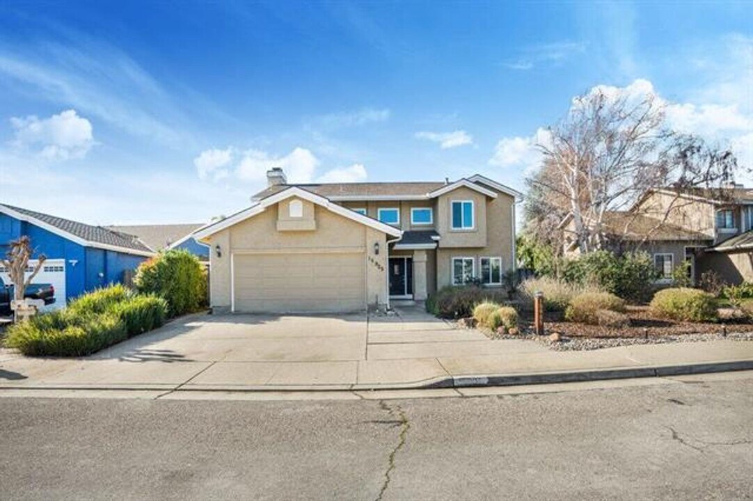 15905 El Pajaro Ct in Morgan Hill, CA - Building Photo
