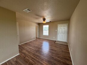 5702 Greengate Dr in Killeen, TX - Building Photo - Building Photo