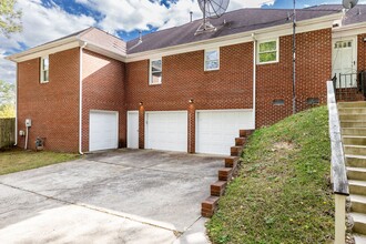 6212 Burnside Pl in Fayetteville, NC - Building Photo - Building Photo