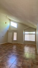 4700 Vitrina Ln in Palmdale, CA - Building Photo - Building Photo