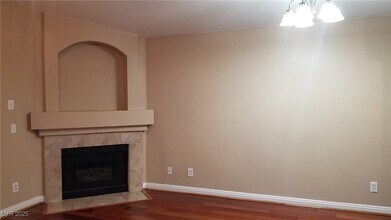 5415 W Harmon Ave, Unit 2006 in Las Vegas, NV - Building Photo - Building Photo