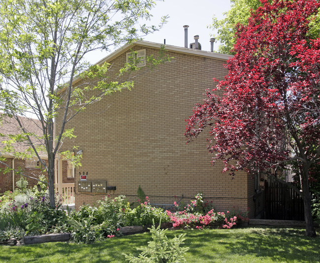 Ivy Anne in Salt Lake City, UT - Foto de edificio - Building Photo