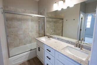 101 SE Ocean Blvd, Unit 305 in Stuart, FL - Building Photo - Building Photo