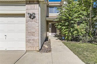 4949 S Elkhart Way in Aurora, CO - Building Photo - Building Photo