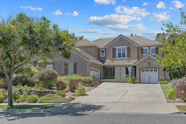 property at 4323 Via Entrada
